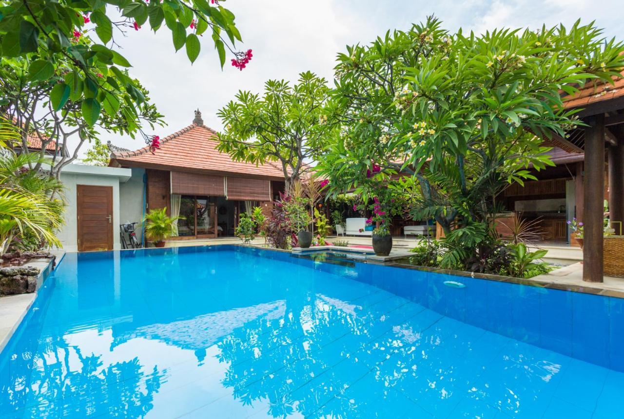 Villa Diamond ซานูร์ ภายนอก รูปภาพ